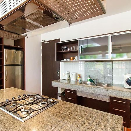 Kamala Hills Serviced Apartments Pokoj fotografie